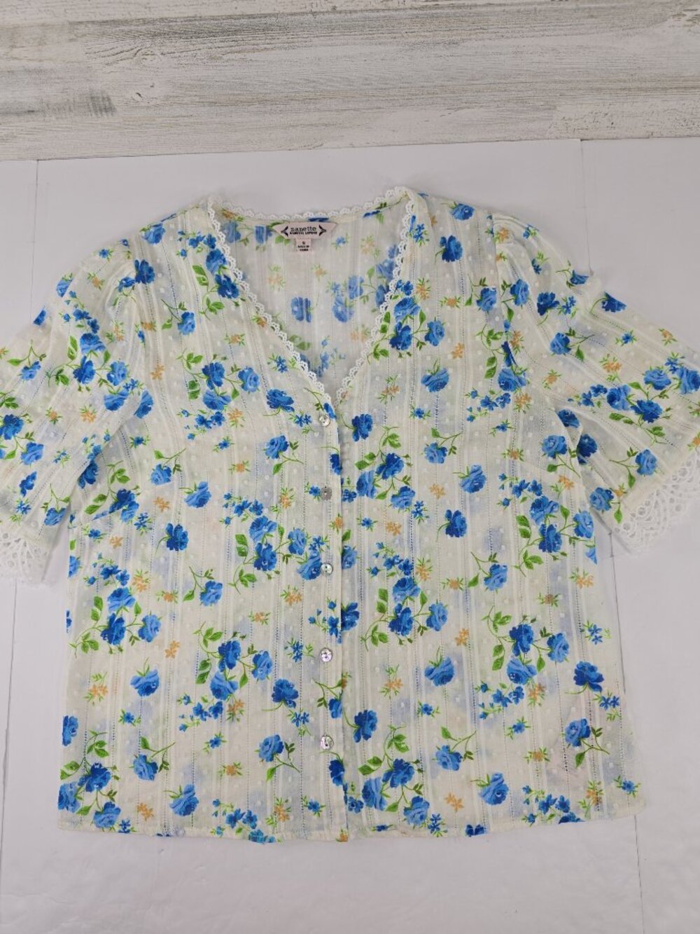 Nanette Lepore Shirt Women's SMALL White Blue Floral Button Puff Sleeve Blouse.. - Picture 2 of 16